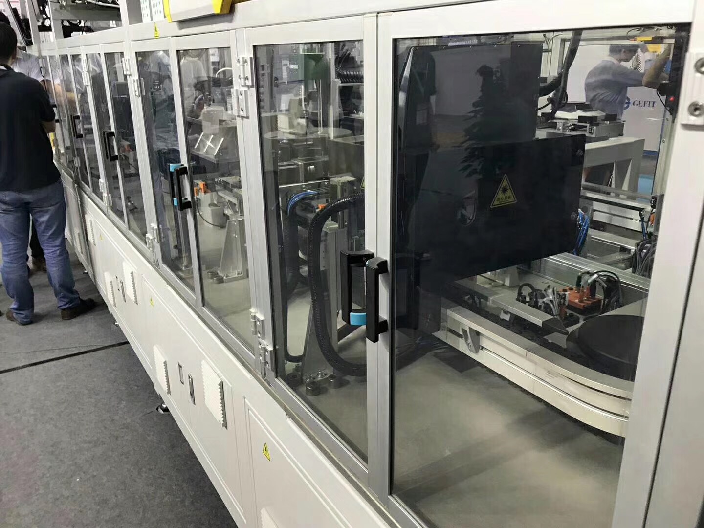 工业桃子视频官网更新在线观看防护罩