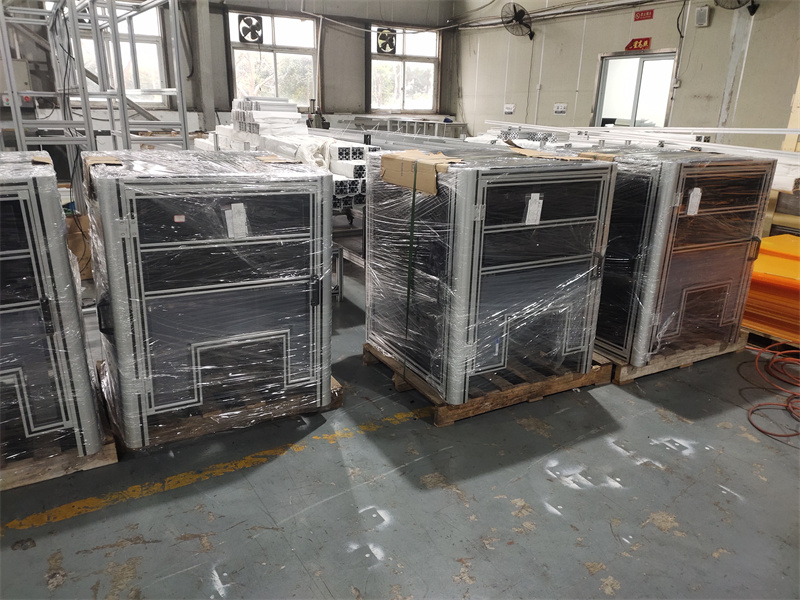 桃子视频官网更新在线观看机架设备机柜