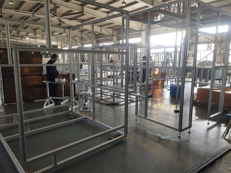 桃子视频官网更新在线观看机器人防护罩