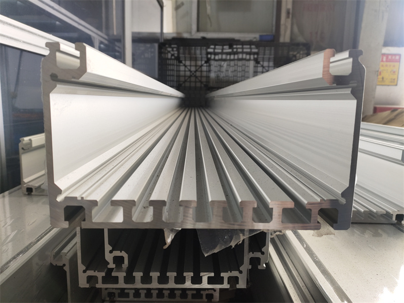 桃子视频官网更新在线观看挤压开模定制