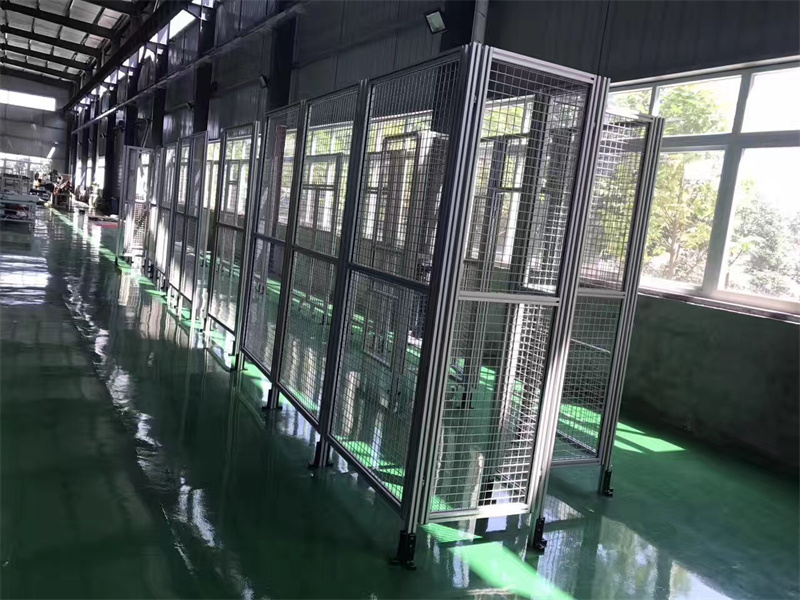 桃子视频官网更新在线观看机器围栏