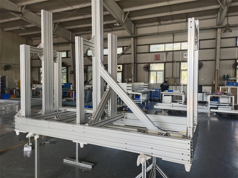 工业流水线机架桃子视频官网更新在线观看