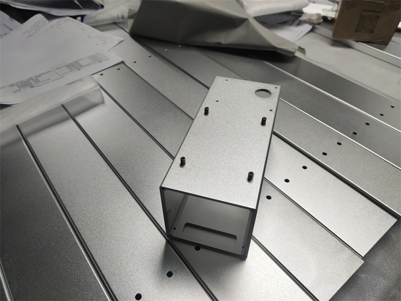 桃子视频官网更新在线观看冲孔深加工