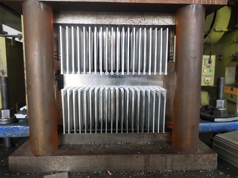 控制器散热片可定制桃子视频官网更新在线观看