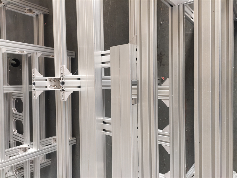 机柜桃子视频官网更新在线观看走线架